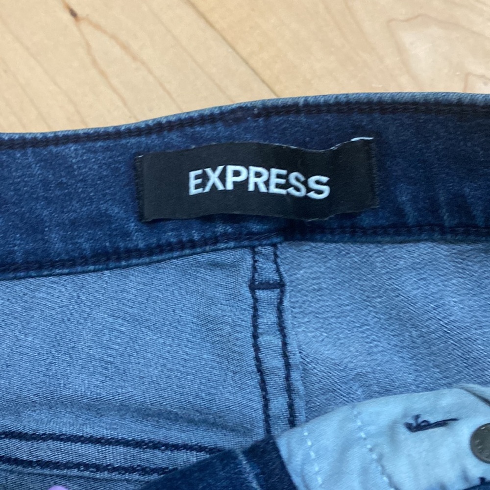 Express Jeans High Rise - Picture 3 of 3
